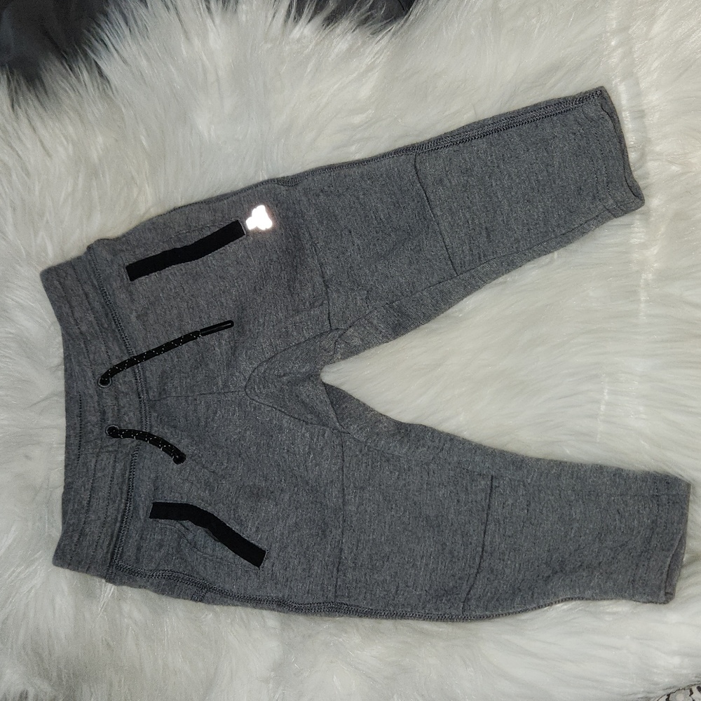 Gap Sweatsuit - Picture 2 of 2